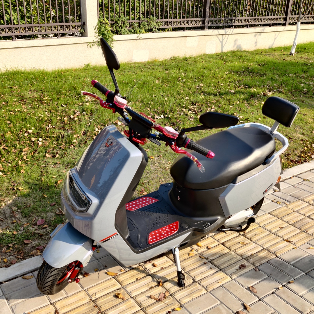 GaeaCycle H1 1000w Electric Scooter Motorcycle for Adults, Disc Brakes, Lithium Battery